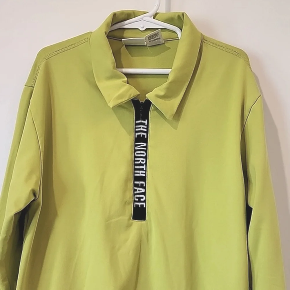 🍃 The North Face womens top shirt Sz S/P - Picture 2 of 5